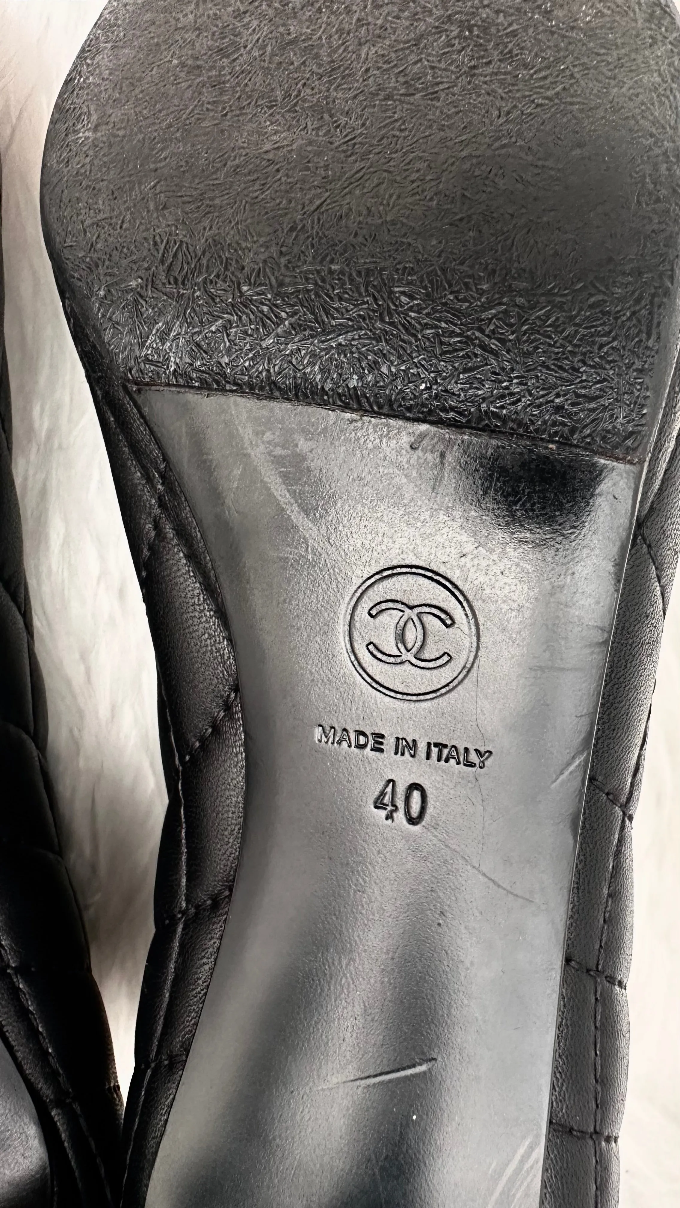 CHANEL BOOTIES BLACK  size 40 (PRE OWNED)
