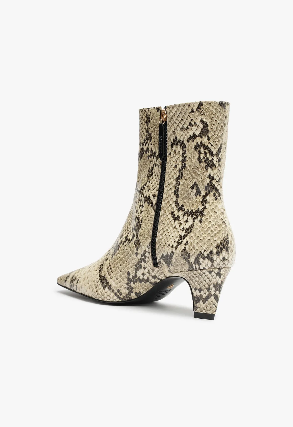 Dellia Bootie